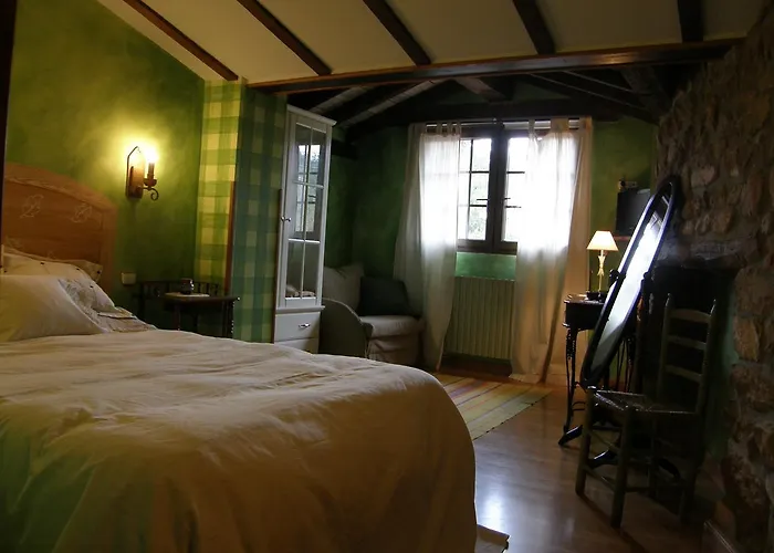 Los Duendes Bed & Breakfast *